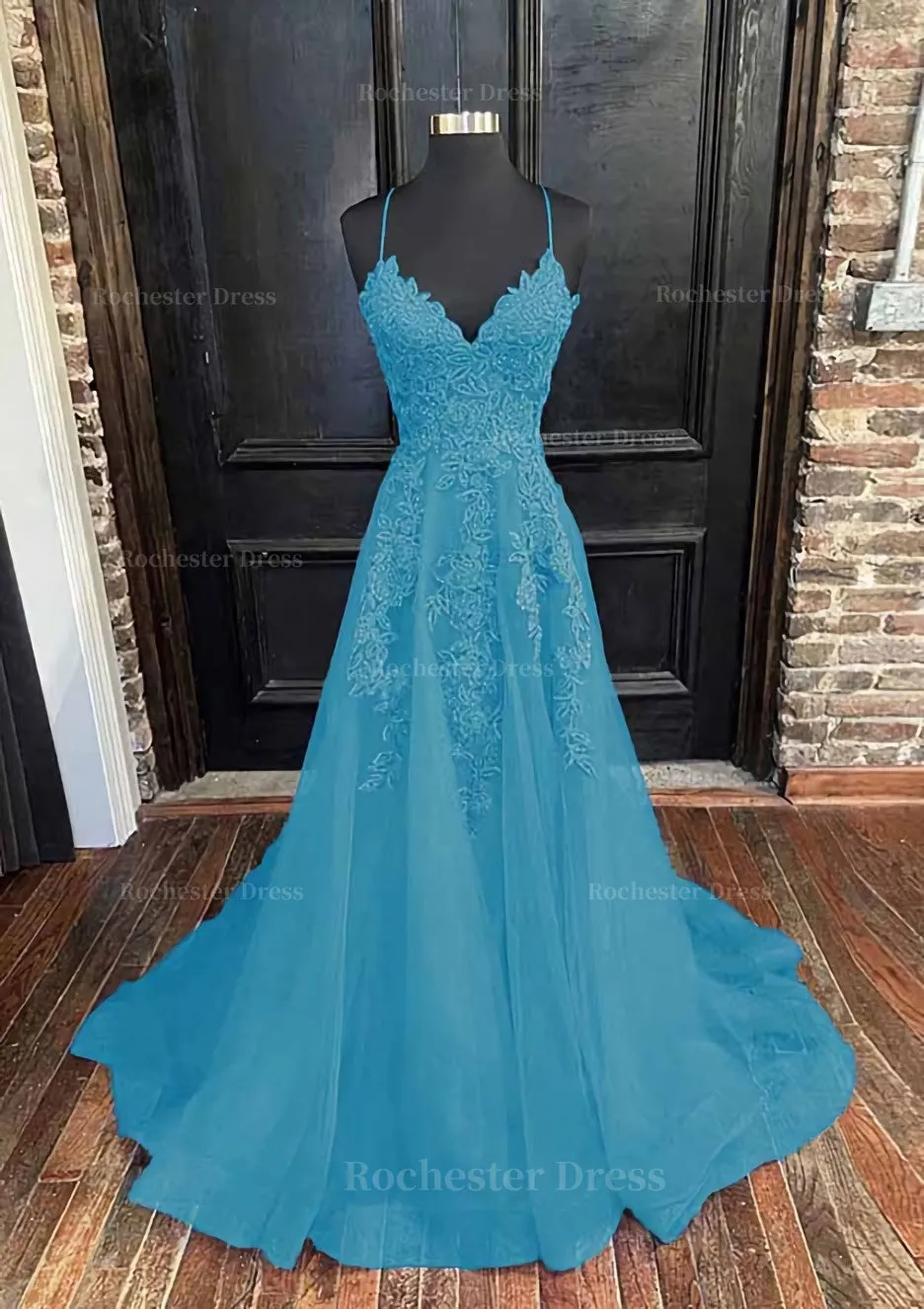 A-line V Neck Spaghetti Straps Sweep Train Tulle Prom Dress With Appliqued