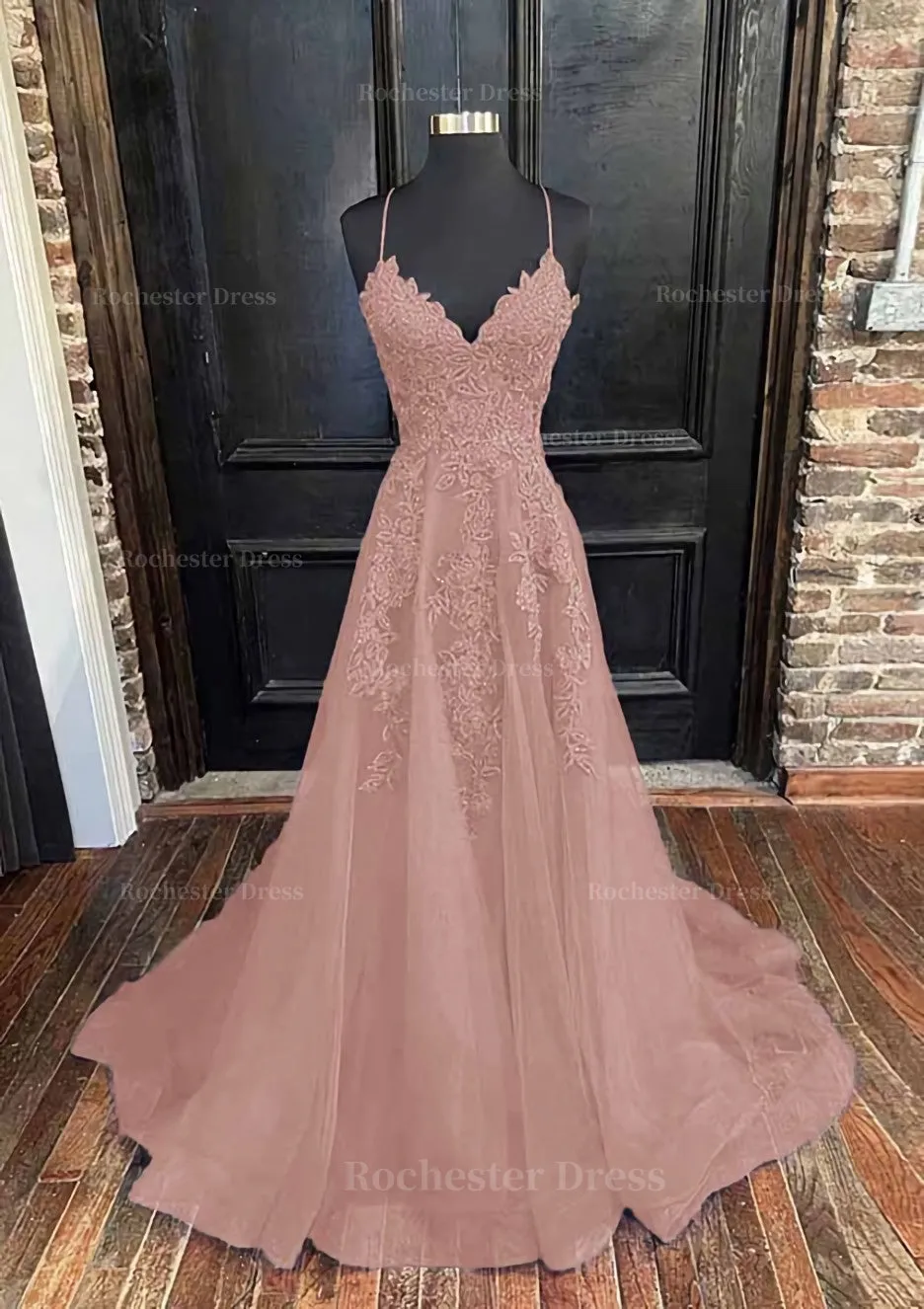 A-line V Neck Spaghetti Straps Sweep Train Tulle Prom Dress With Appliqued