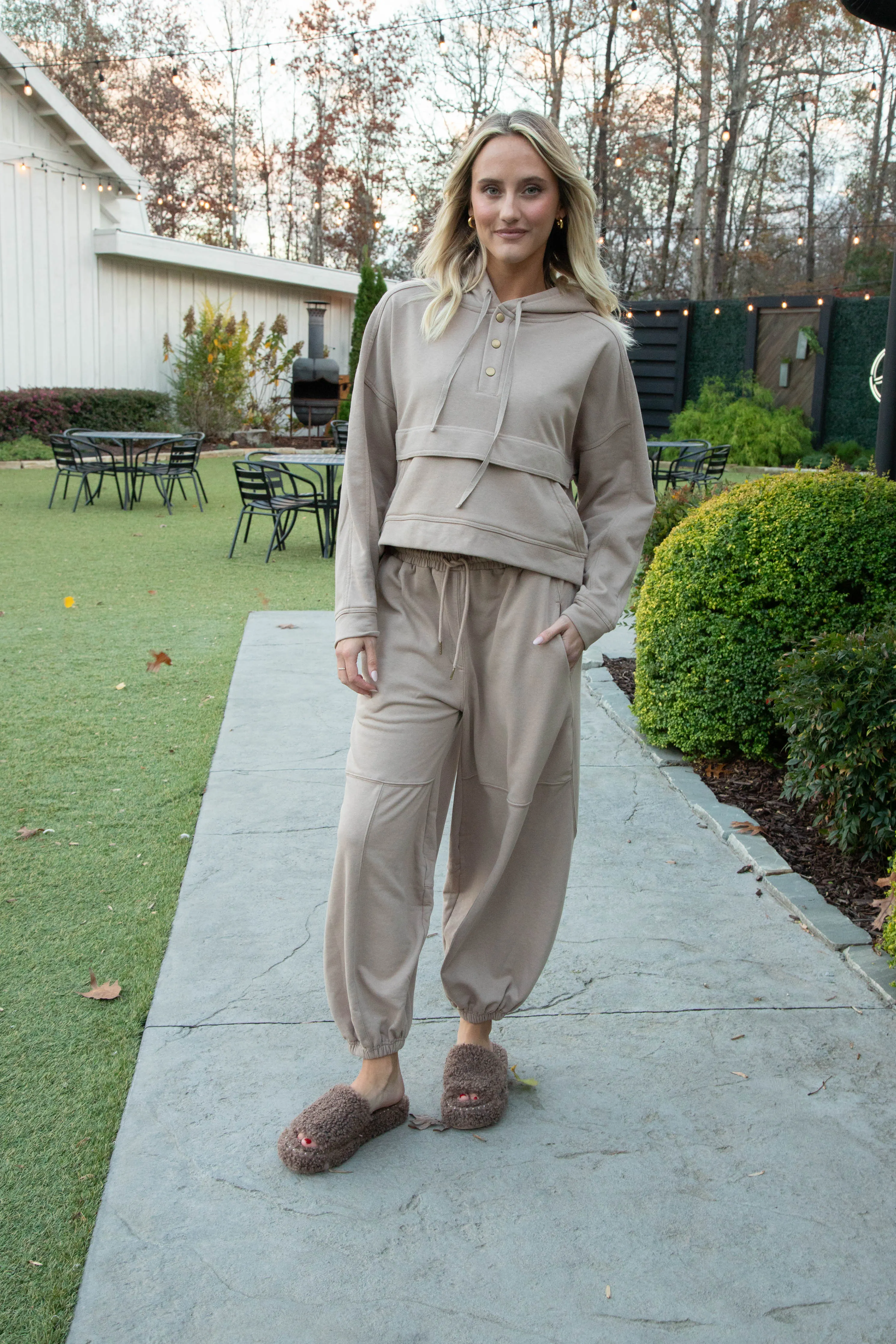 Annabella High Waisted Sweatpants, Mocha