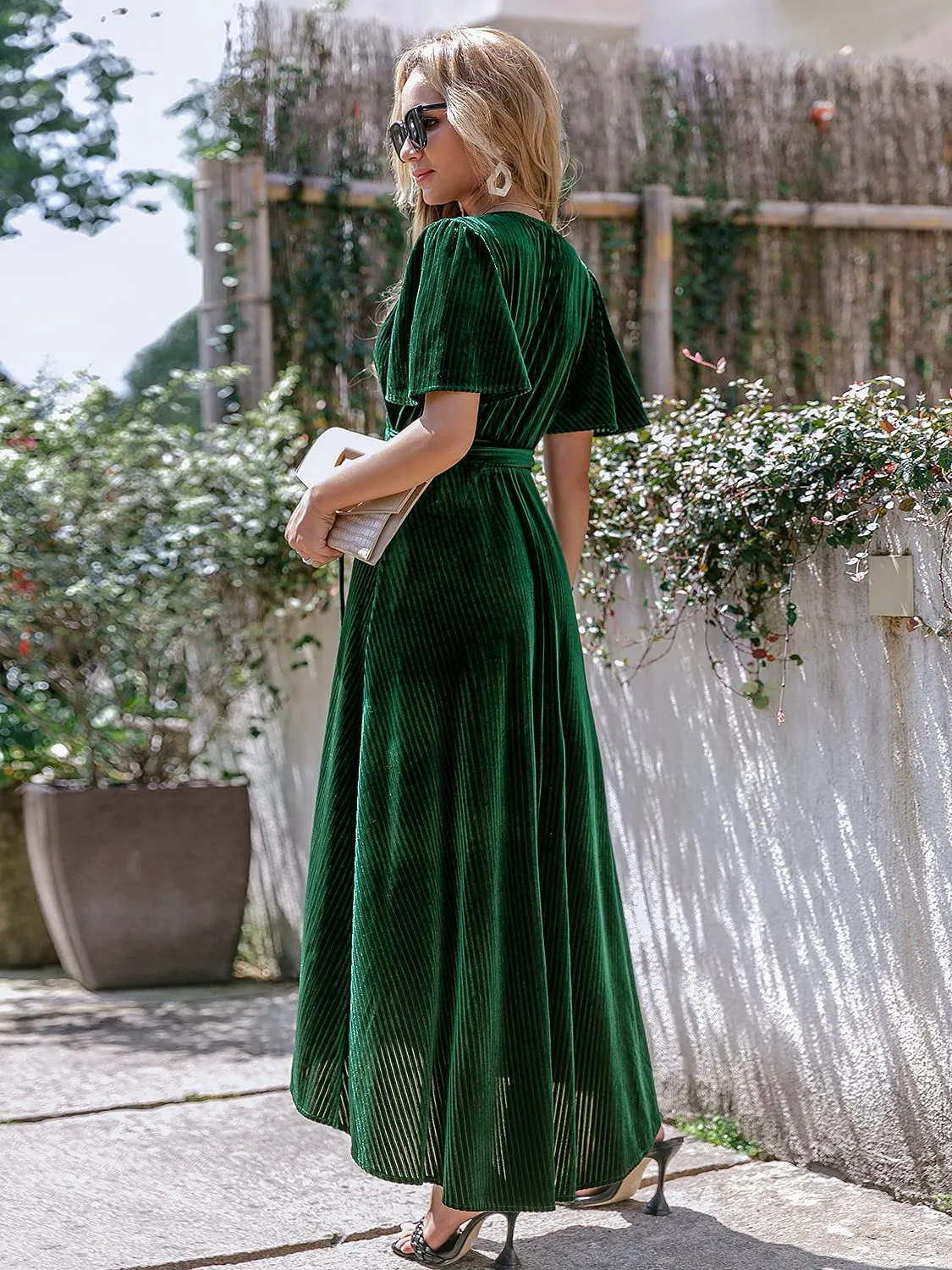 BerryGo Women's Semi Formal Velvet Wrap Dress Prom Cocktail Short Sleeve Swing Long Maxi Dress Emerald Green M