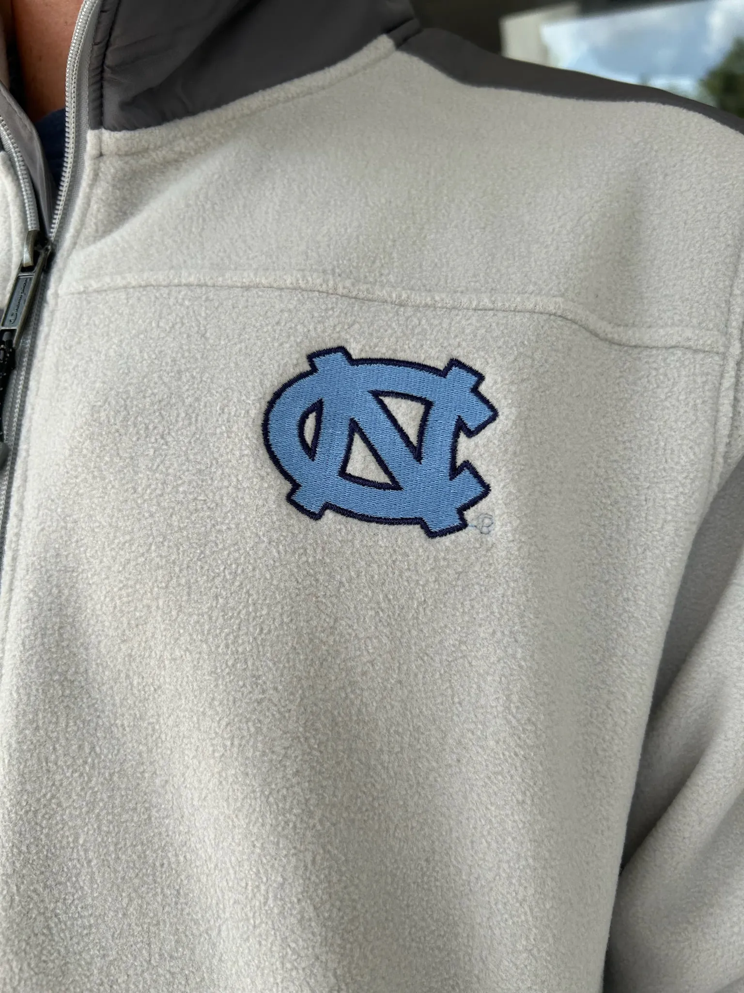 Carolina Tar Heels Men's Explorer Full Zip Jacket in Grey