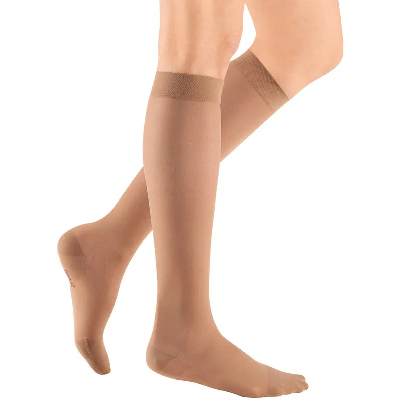 Medi Sheer & Soft 20-30mmHg Closed Toe Calf Length Petite