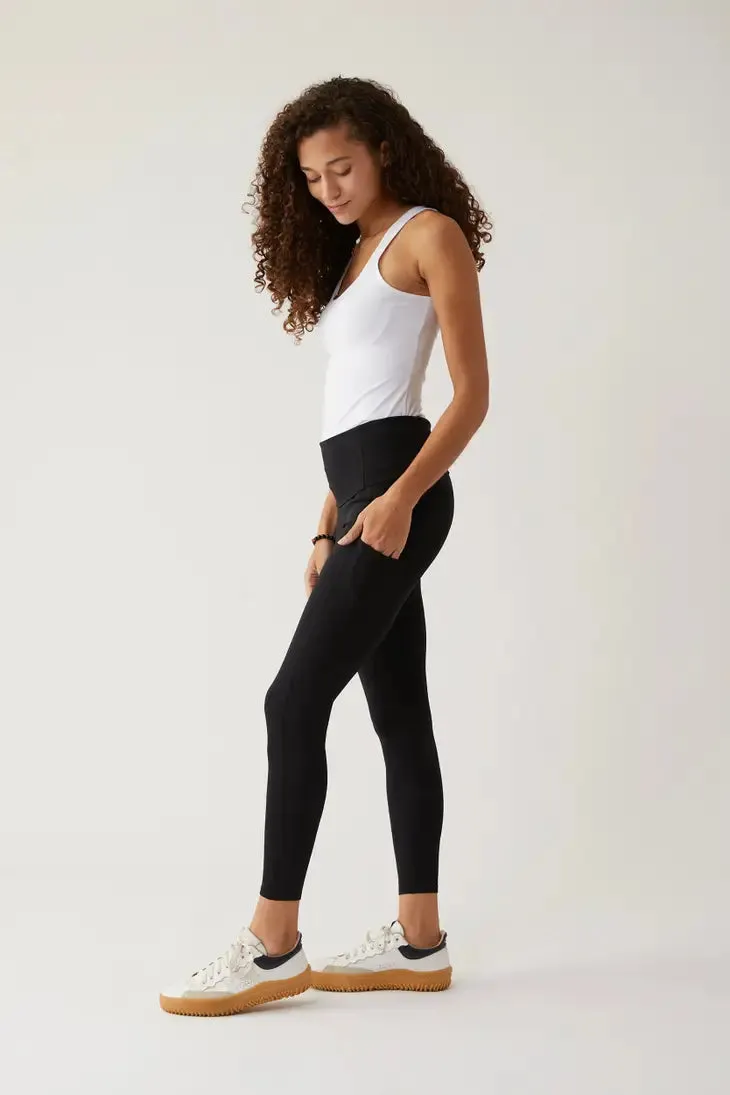 Onyx Resilience - 7/8 Performance Convertible Leggings